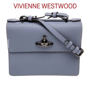 Authentic Vivienne Westwood
Saffiano Leather Minaudière
